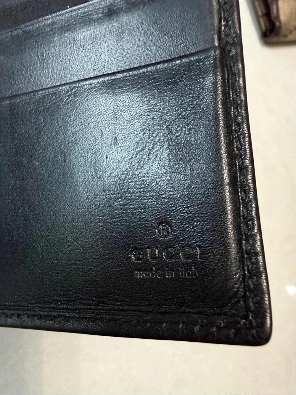 Gucci Black Leather Money Clip with Red & Green Stitching
